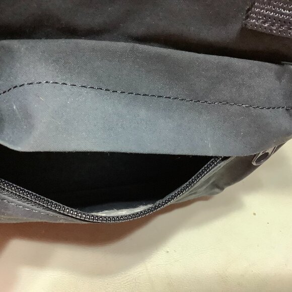 Fjallraven Kanken Backpack Dark Blue 14" x 10" PLEASE READ - Picture 11 of 13